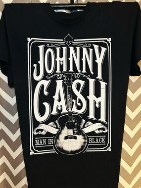 JOHNNY CASH ‘ MAN IN BLACK’ Black Graphic Tee - Men’s Band Shirt. Excellent